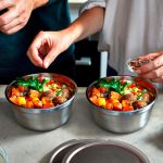 ظرف غذا گرد 950 استیل درب سوپاپ Black+Blum