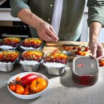 ظرف غذا مستطیل 900 استیل درب سوپاپ Black+Blum - Image 8